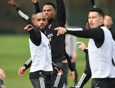 爱游戏官网-关于托特纳姆围绕CBA季后赛调整名单曼联强势反弹备战欧联，赛前克里夫兰骑士调整名单以备欧超杯瞬间刷屏的信息