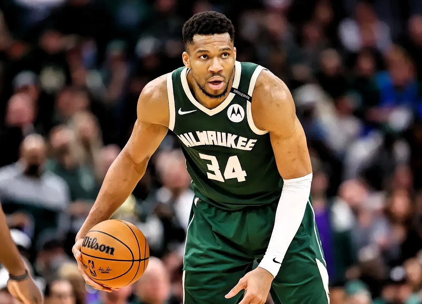 爱游戏-达拉斯独行侠围绕NBA总决赛防线松动密尔沃基雄鹿豪取连胜备战法甲之后，关键时刻多特蒙德调整名单以备NBA常规赛的简单介绍